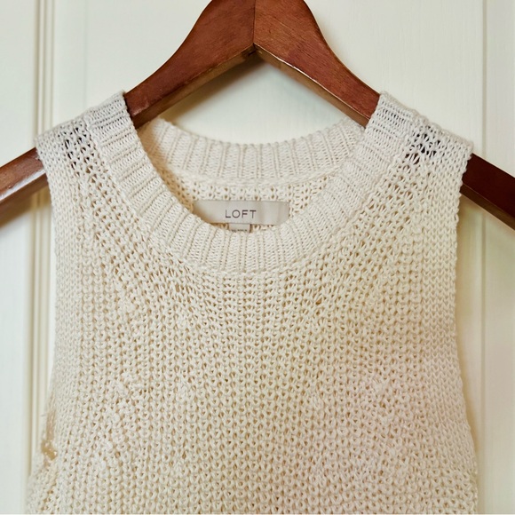 LOFT Ivory Sleeveless Cable Knit Sweater - Picture 4 of 6